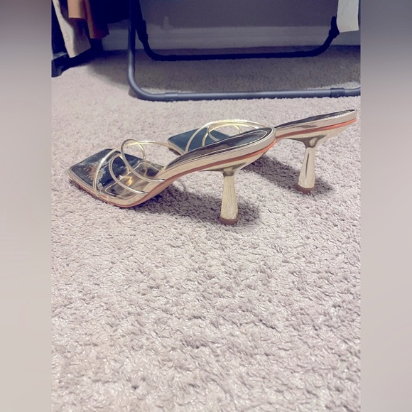 Gold 2in Heels - Size 11 - Picture 7 of 7